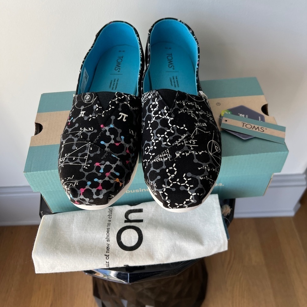 TOMS Limited Edition Black Science Glow In The Dark Print CloudBound Classics - Picture 8 of 14
